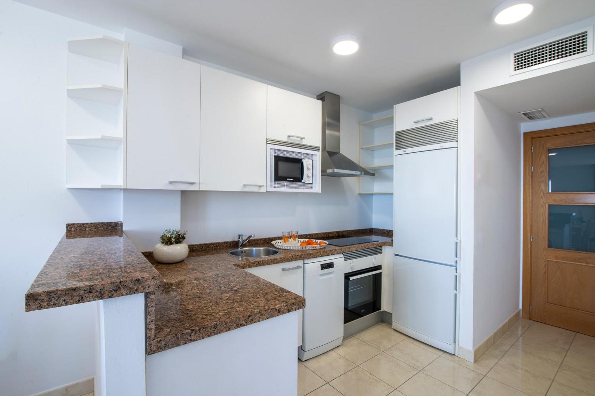 Macdonald La Ermita Apartment *